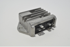 SPÆNDINGSREGULATOR/LADERELÆ DV 8-10L - 50% ved brug af kode