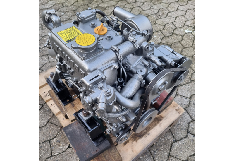 YANMAR 2GM20F - FERSKVANDSKØLET 18HK M. KM2P-1 - REVOVERET